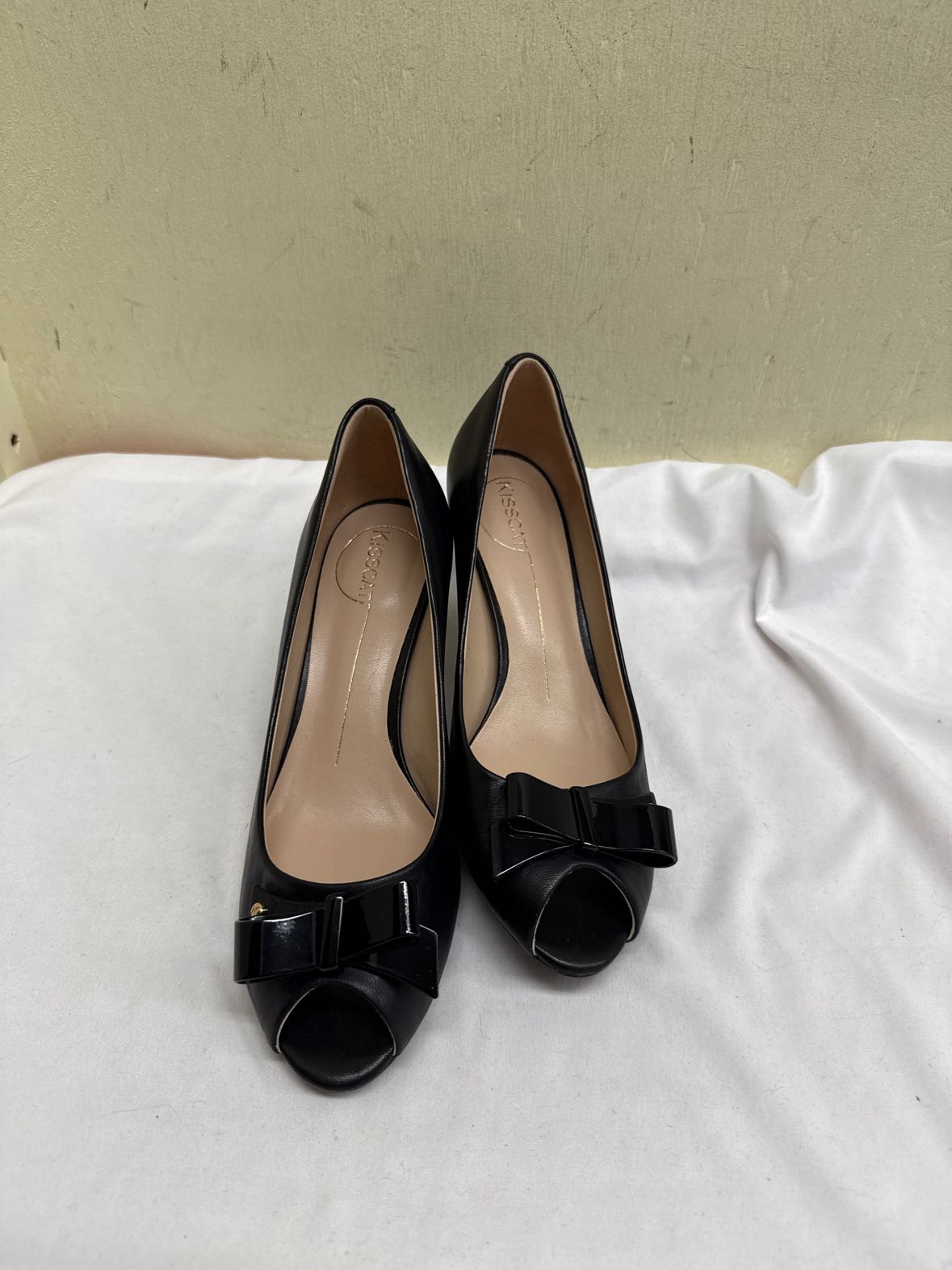 Kiss Cat Women's Size 37 = 6-1/2 Black Pumps Shoes