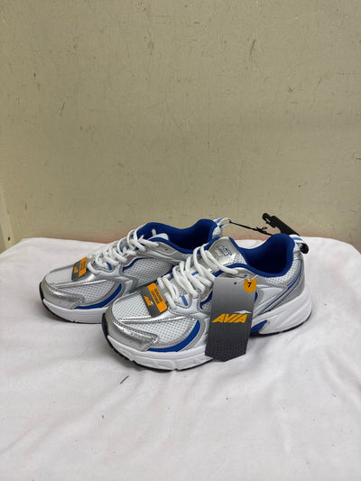 NWT Avia Women's Size 7 White Sneakers Shoes