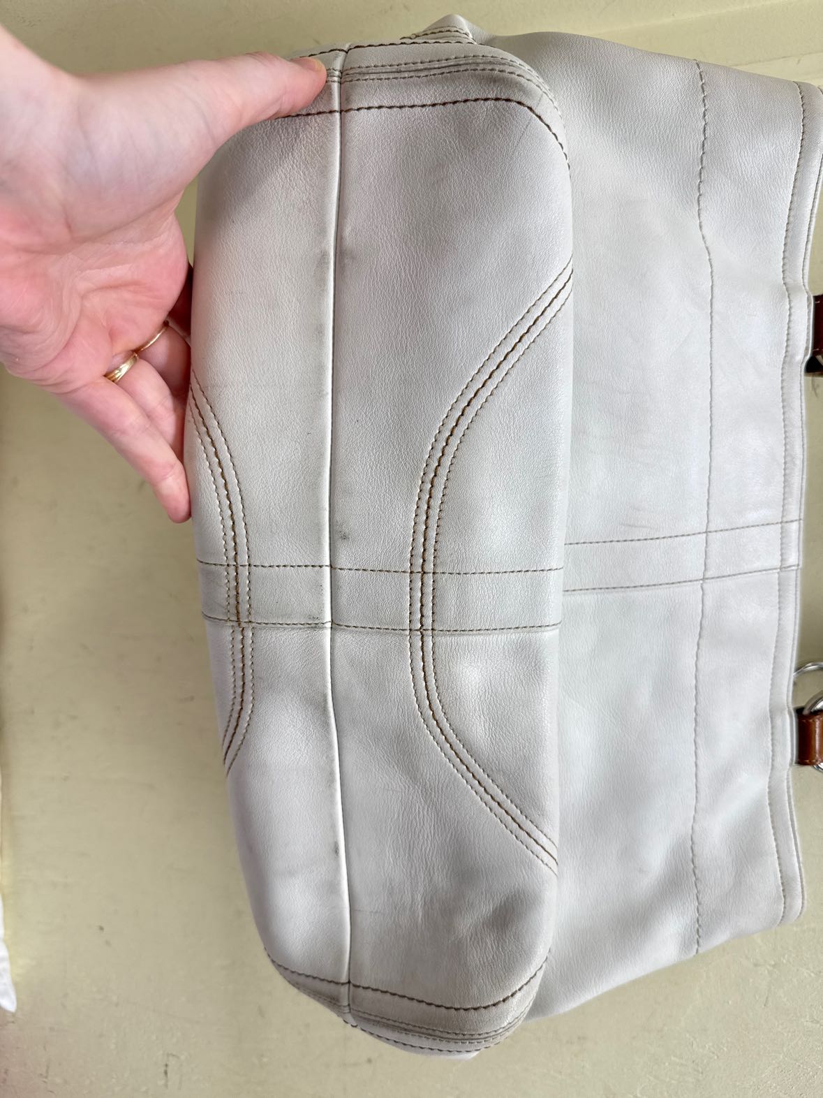 Coach F06468 White Leather Soho Double Front Pocket Shoulder Purse Bag AS IS