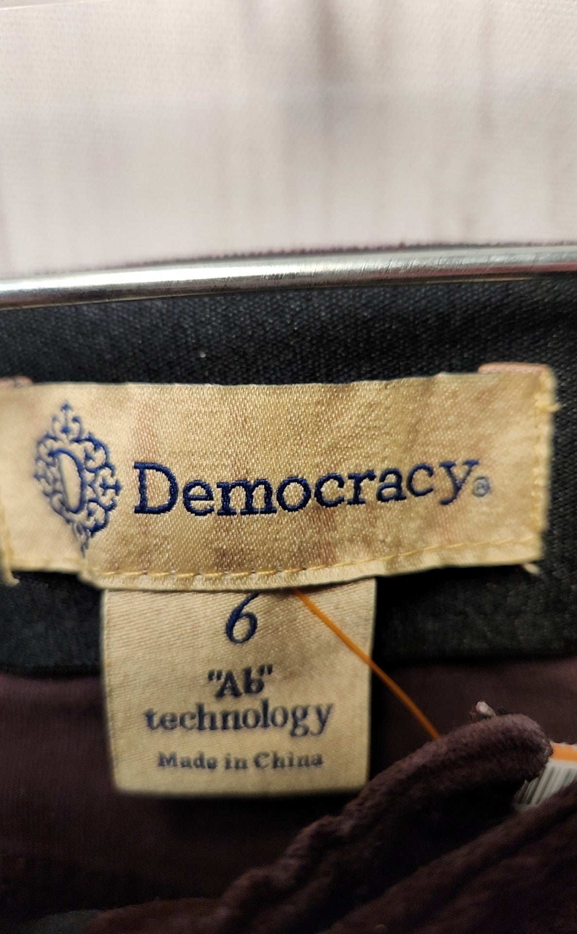 Democracy Women's Size 6 Purple Pants