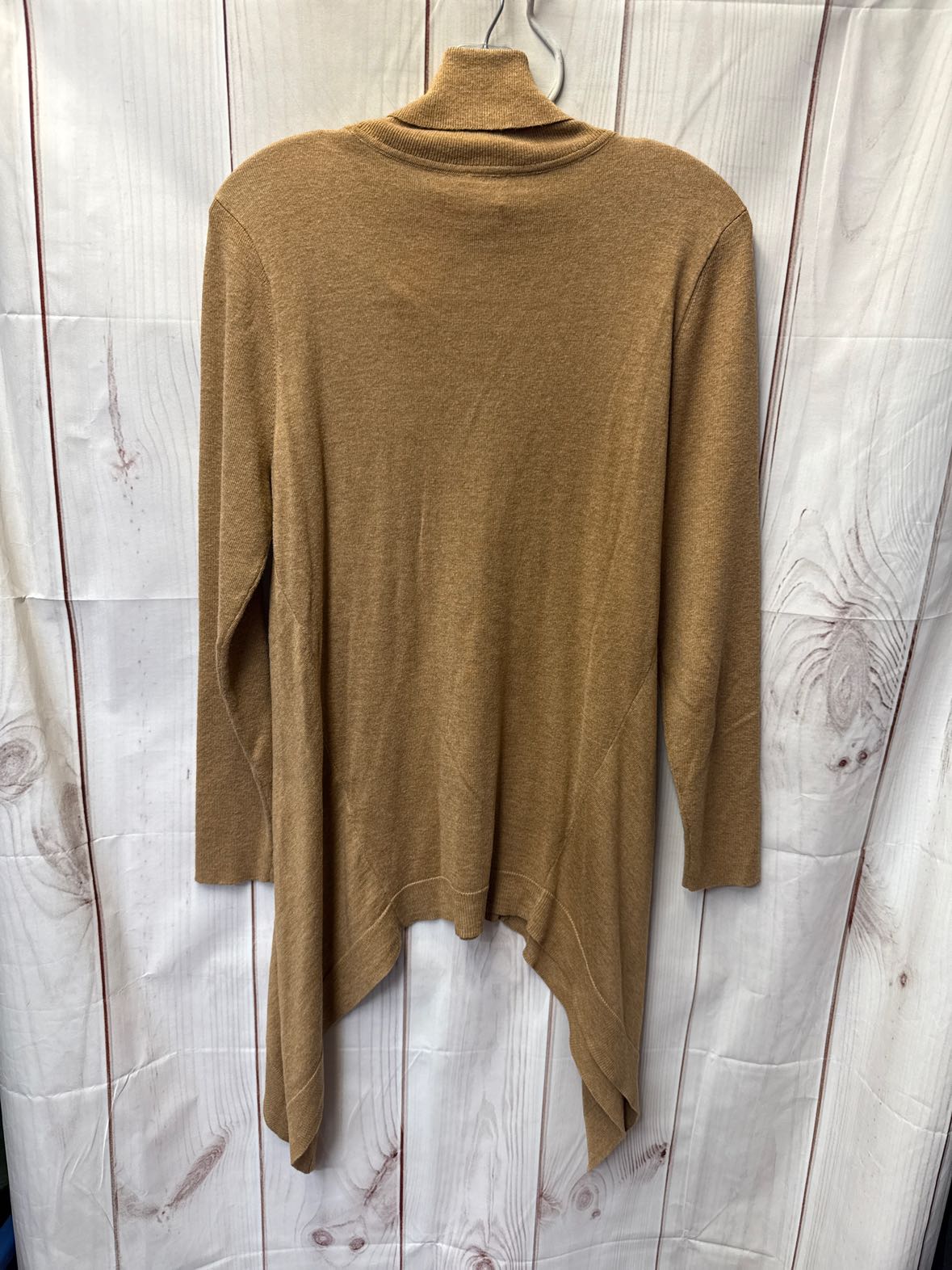 Chico's Women's Size 1 = M Tan Sweater