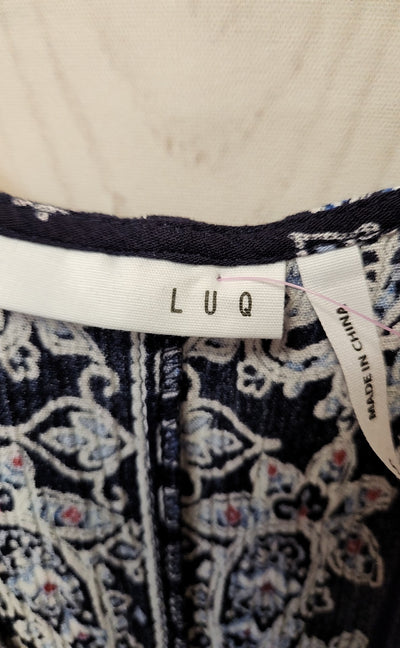 LUQ Women's Size S Blue Sleeveless Top