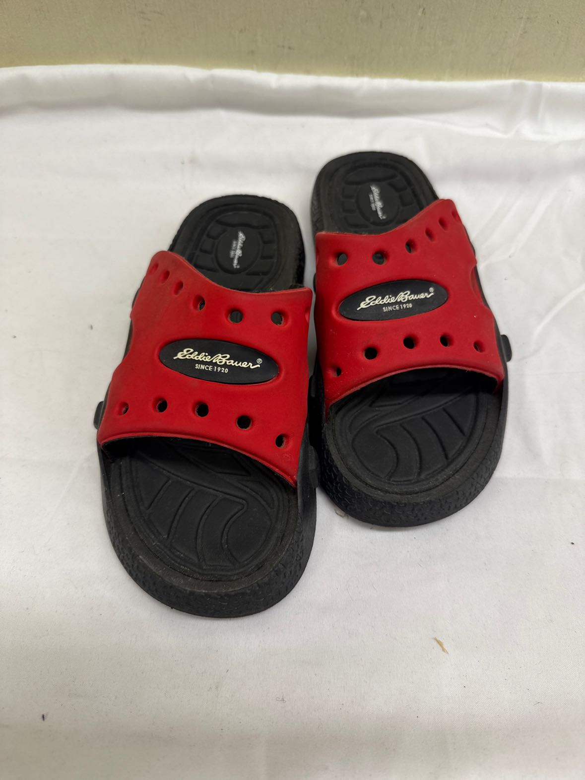 Eddie Bauer Women's Size 8 Red Sandals Shoes