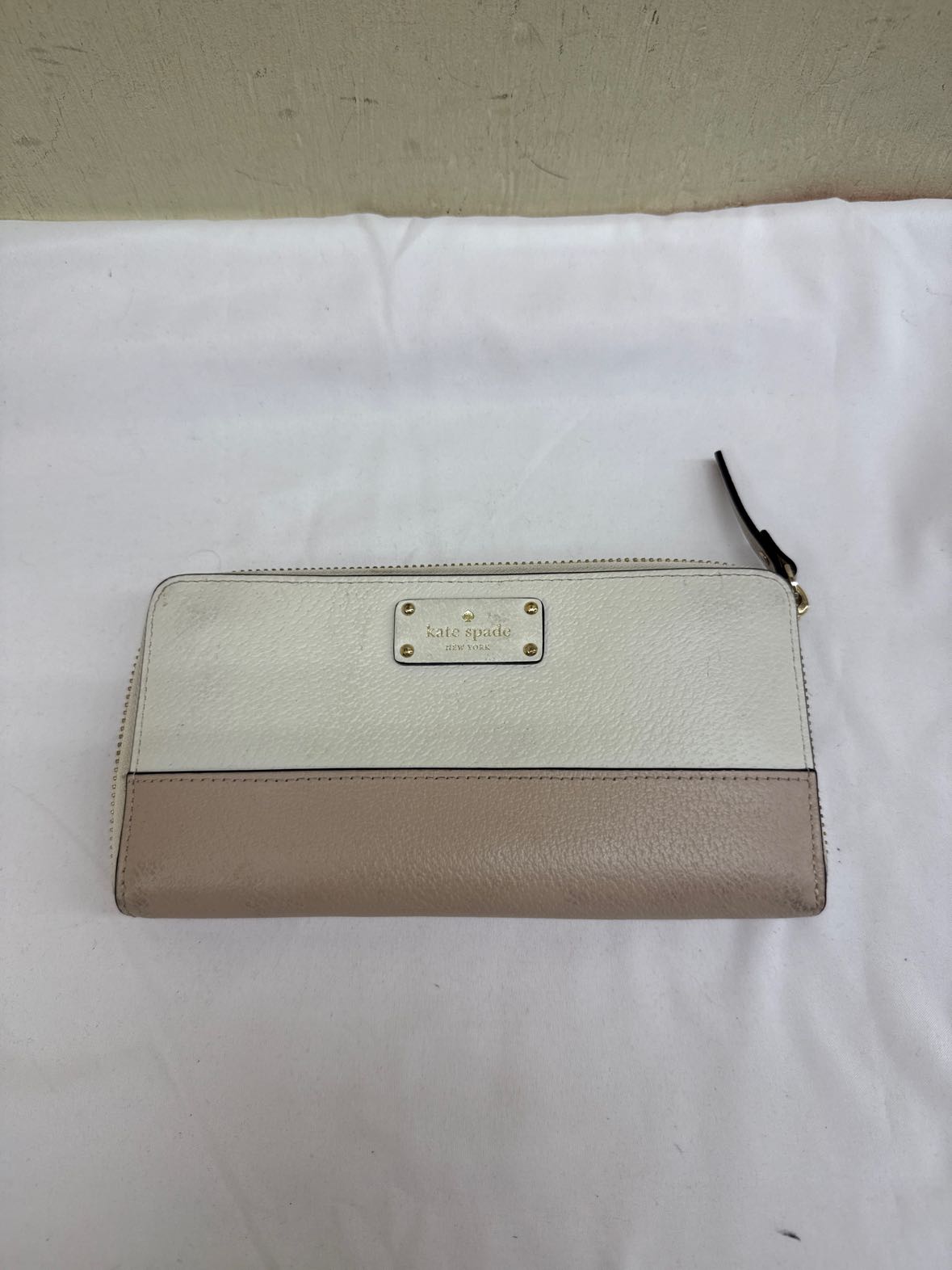 Kate Spade Tan & White Wallet