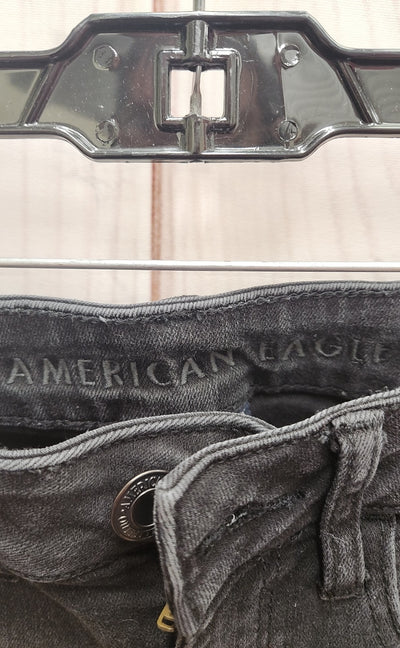 American Eagle Women's Size 26 (1-2) Black Jeans