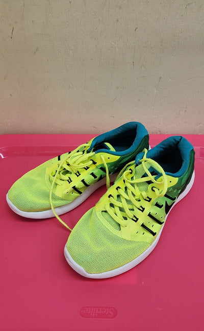 Nike Men's Size 8 Green Sneakers