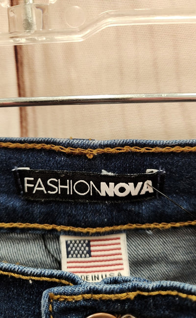 Fashion Nova Women's Size 26 (1-2) Blue Jeans